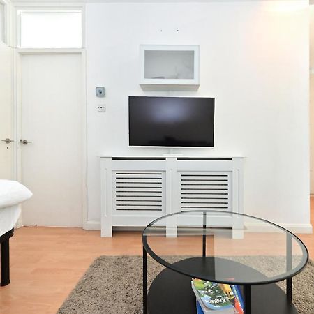לונדון Nice Apartment - Great Portland St, Regents Pk, Euston מראה חיצוני תמונה