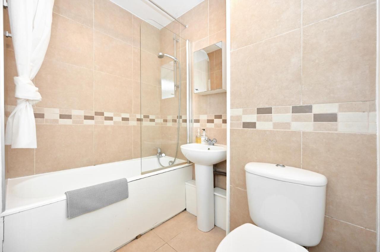 לונדון Nice Apartment - Great Portland St, Regents Pk, Euston מראה חיצוני תמונה